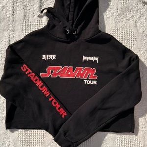 Cropped Justin Bieber Sweatshirt🖤❤️